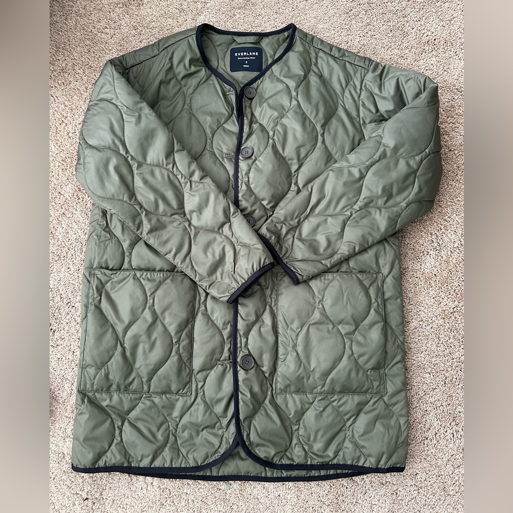 Everlane ReNew quilted jacket mid-length